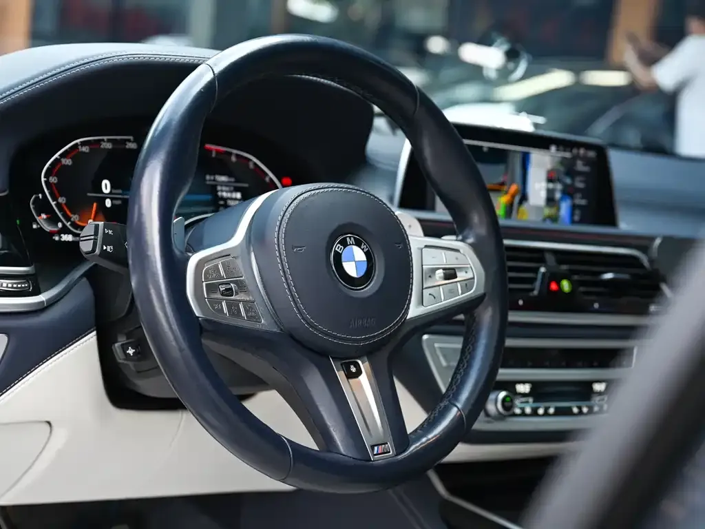BMW 7 Series 2022 из CN, фото 5