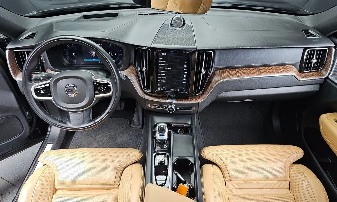 Volvo XC60 2022 из KR, фото 7