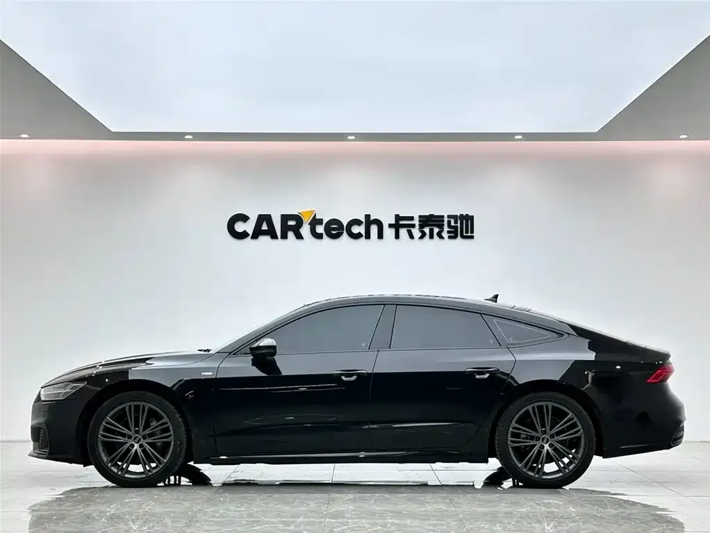 Audi A7 — фото 2