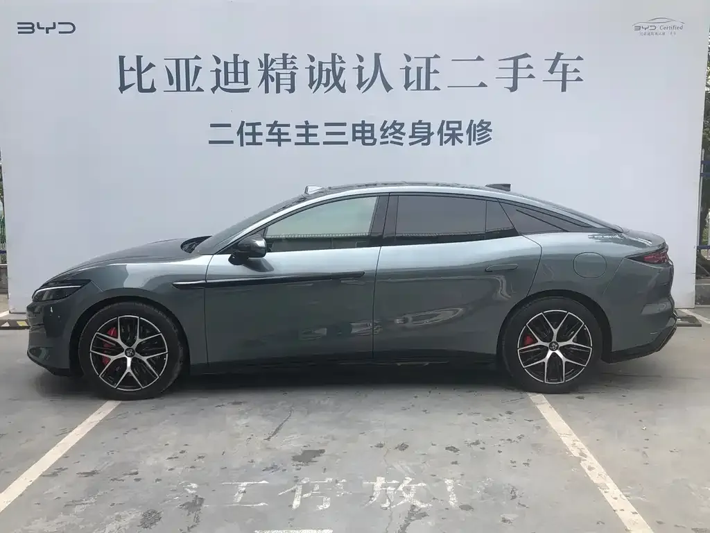 BYD Han L — фото 4