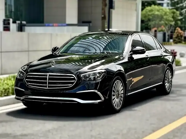 Mercedes-Benz E-Class — фото 3