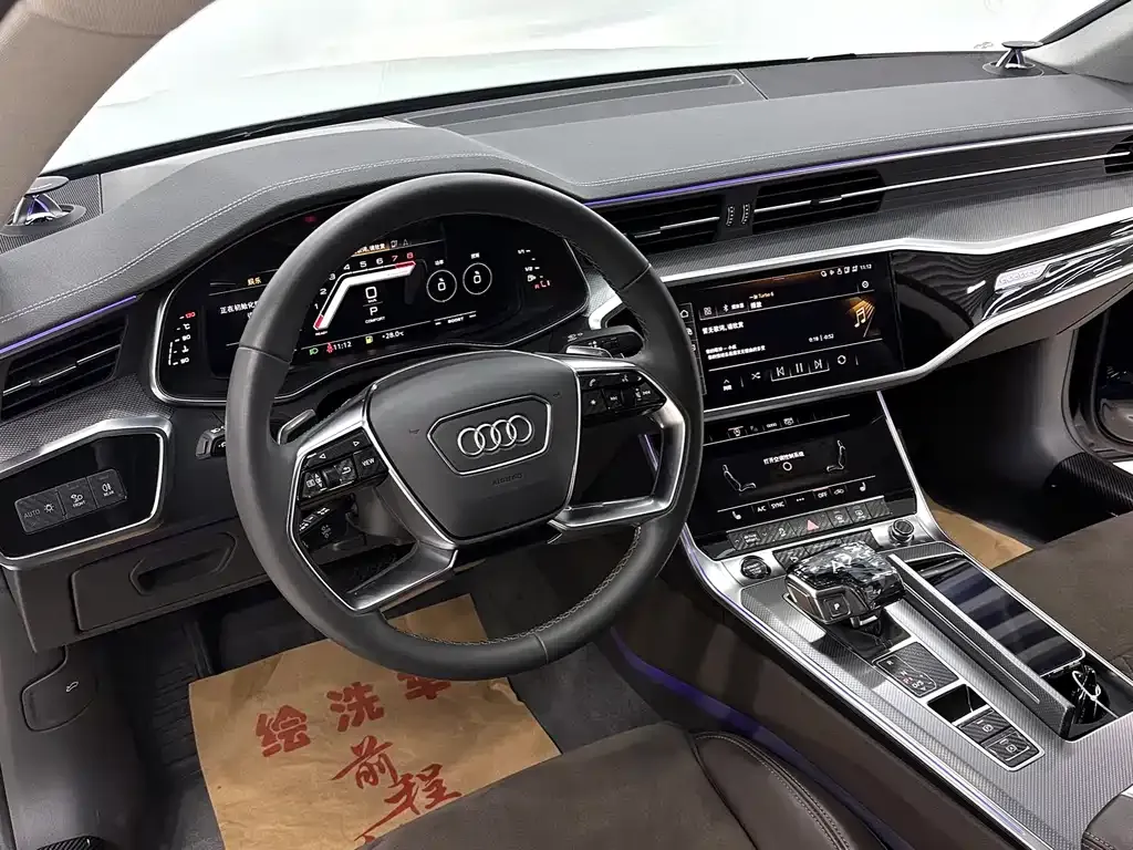 Audi A7L — фото 10