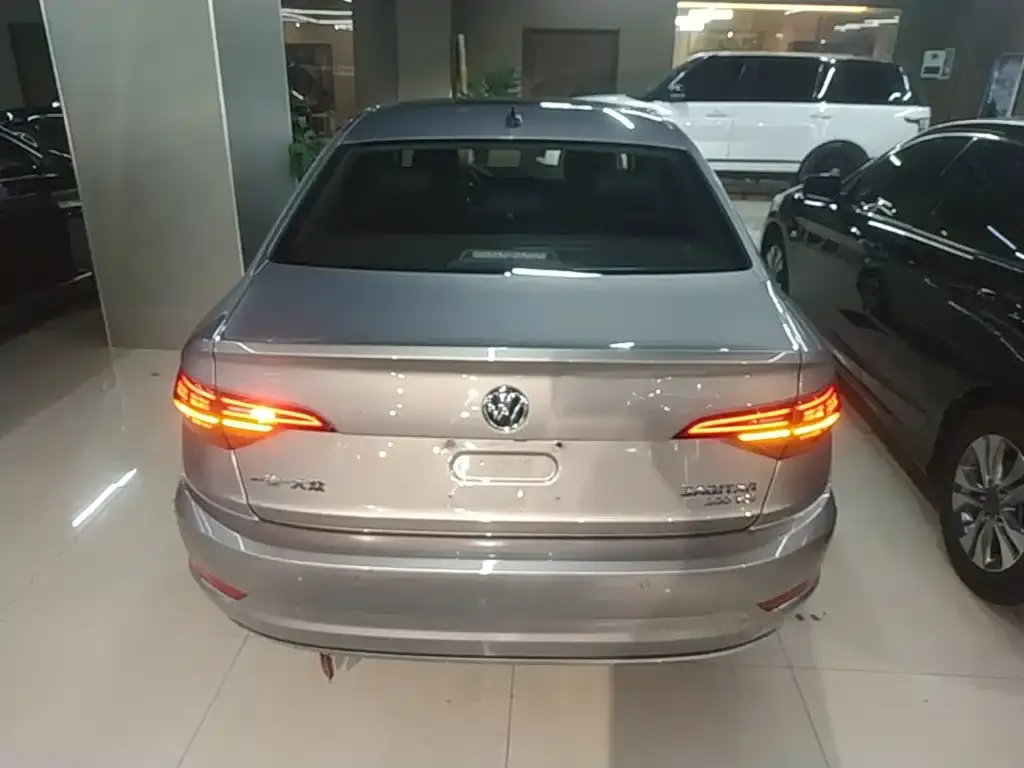 Volkswagen Sagitar 2021 из CN, фото 3