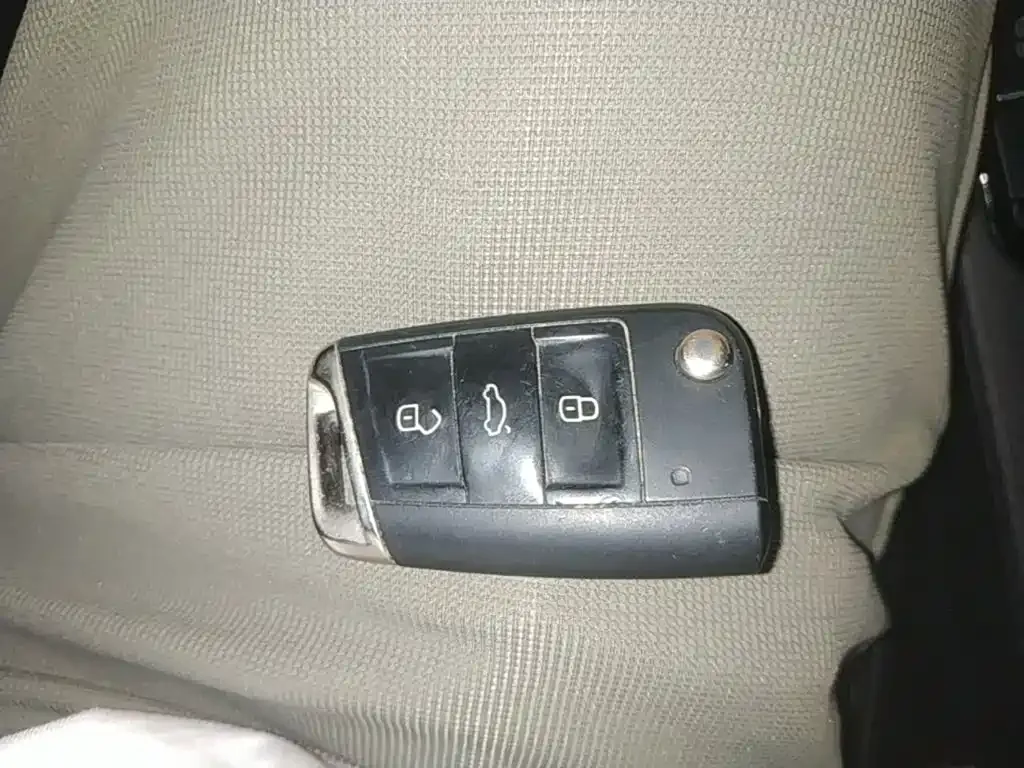 Volkswagen Sagitar 2021 из CN, фото 10