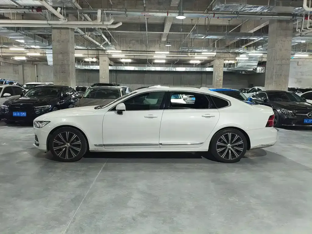 Volvo S90 — фото 10
