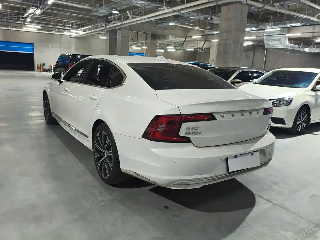 Volvo S90 — фото 6