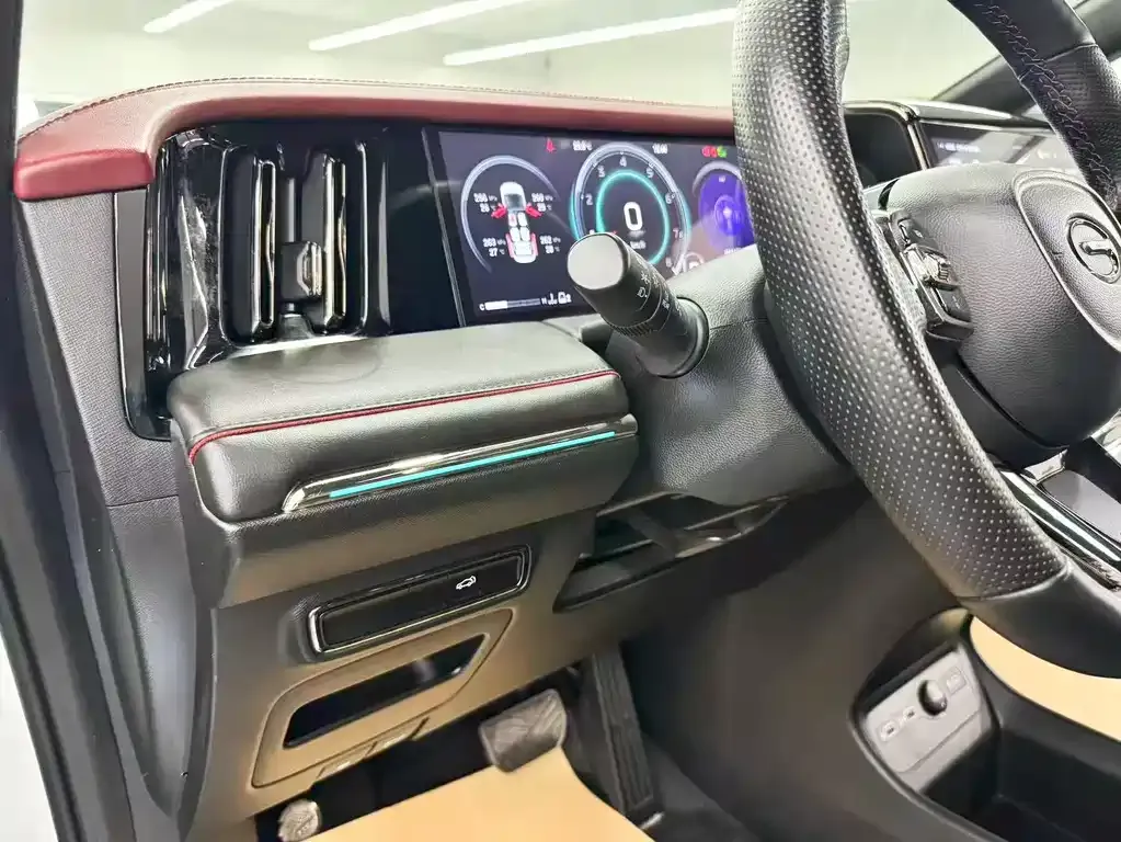 GAC Motor Trumpchi M8 — фото 5