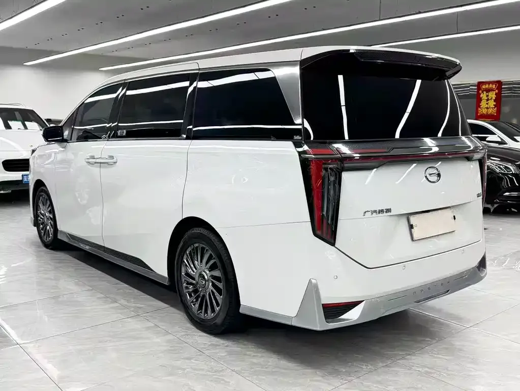 GAC Motor Trumpchi M8 — фото 10