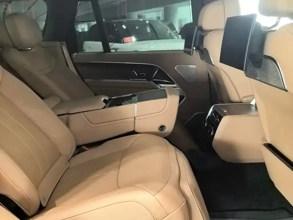 Land Rover Range Rover 2023 из CN, фото 3