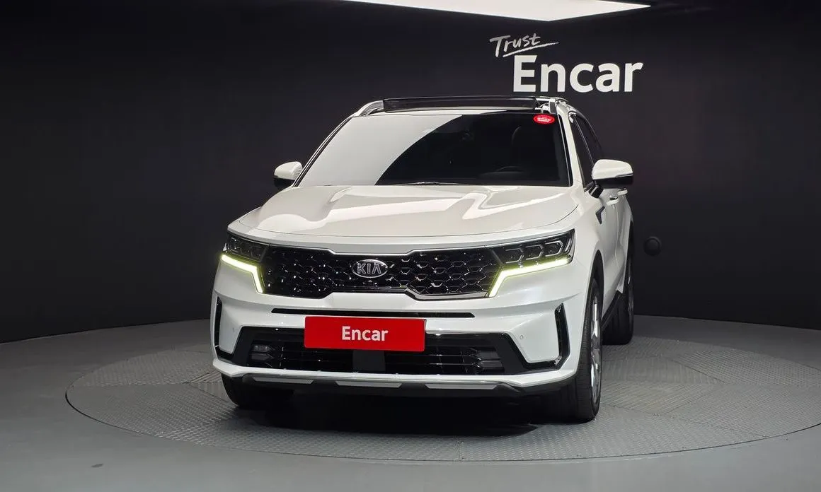 Kia Sorento — фото 6