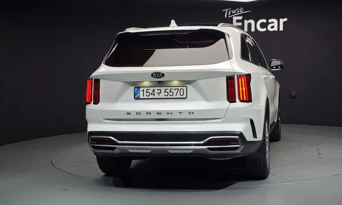 Kia Sorento — фото 4