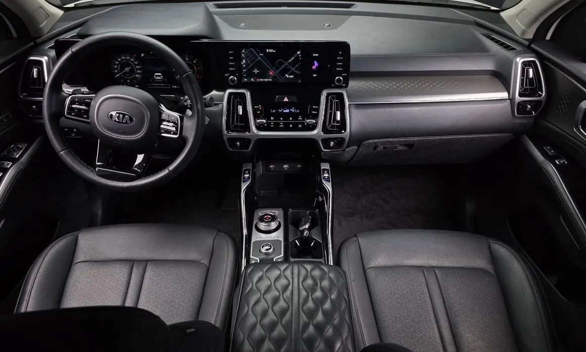 Kia Sorento — фото 10