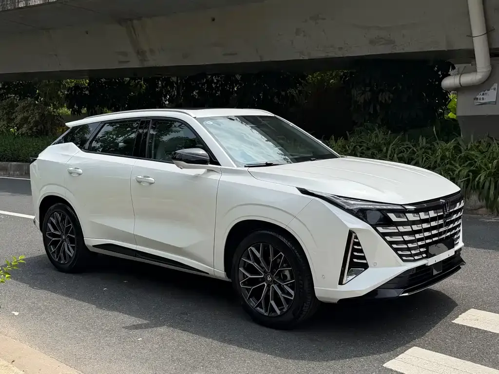 Changan UNI-Z 2024 из CN, фото 2