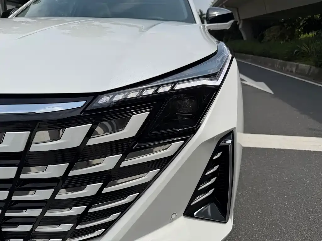 Changan UNI-Z 2024 из CN, фото 4