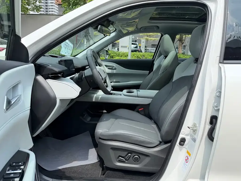 Changan UNI-Z 2024 из CN, фото 5