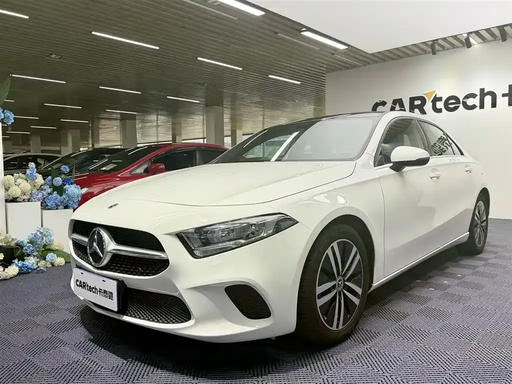 Mercedes-Benz A-Class — фото 1