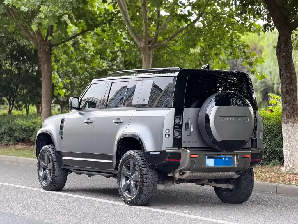 Land Rover Defender — фото 9