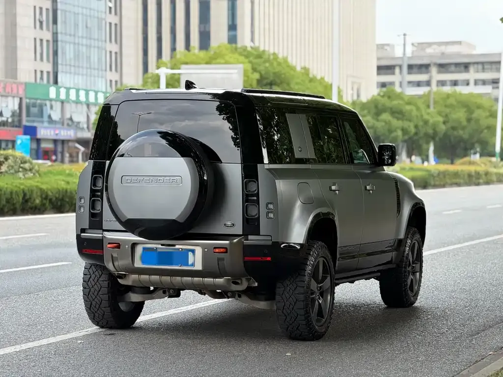 Land Rover Defender — фото 5