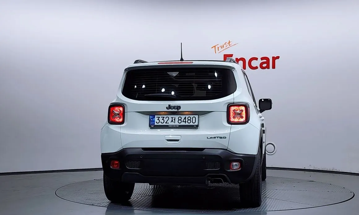 Jeep Renegade 2022 из KR, фото 4