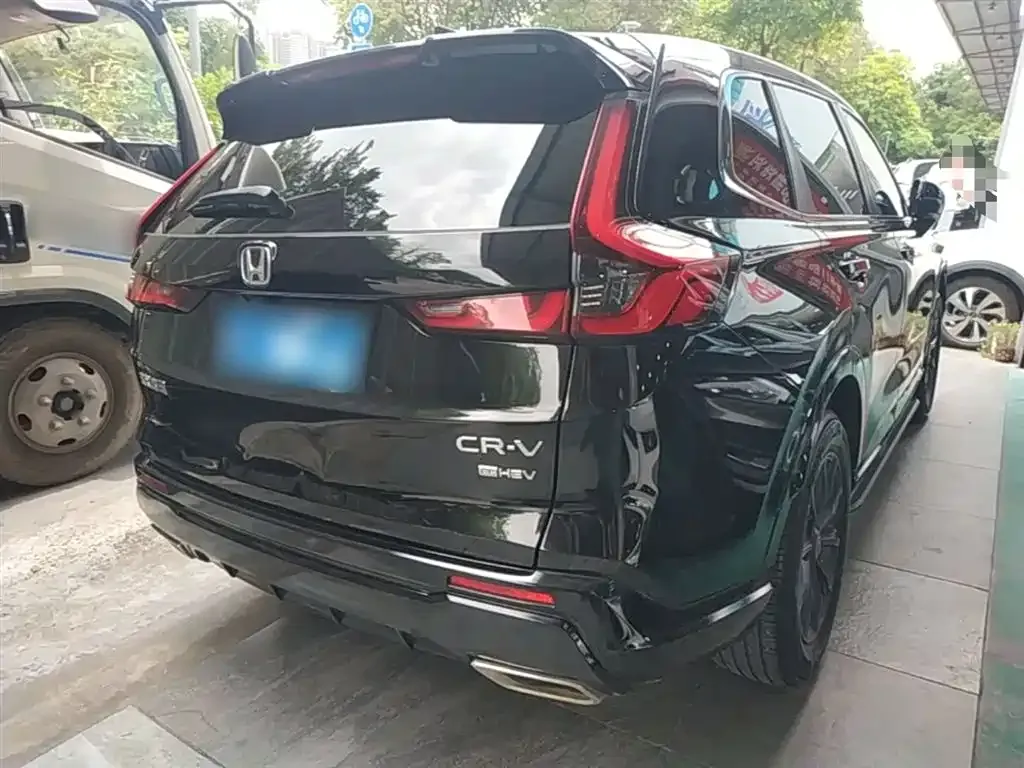 Honda CR-V — фото 10