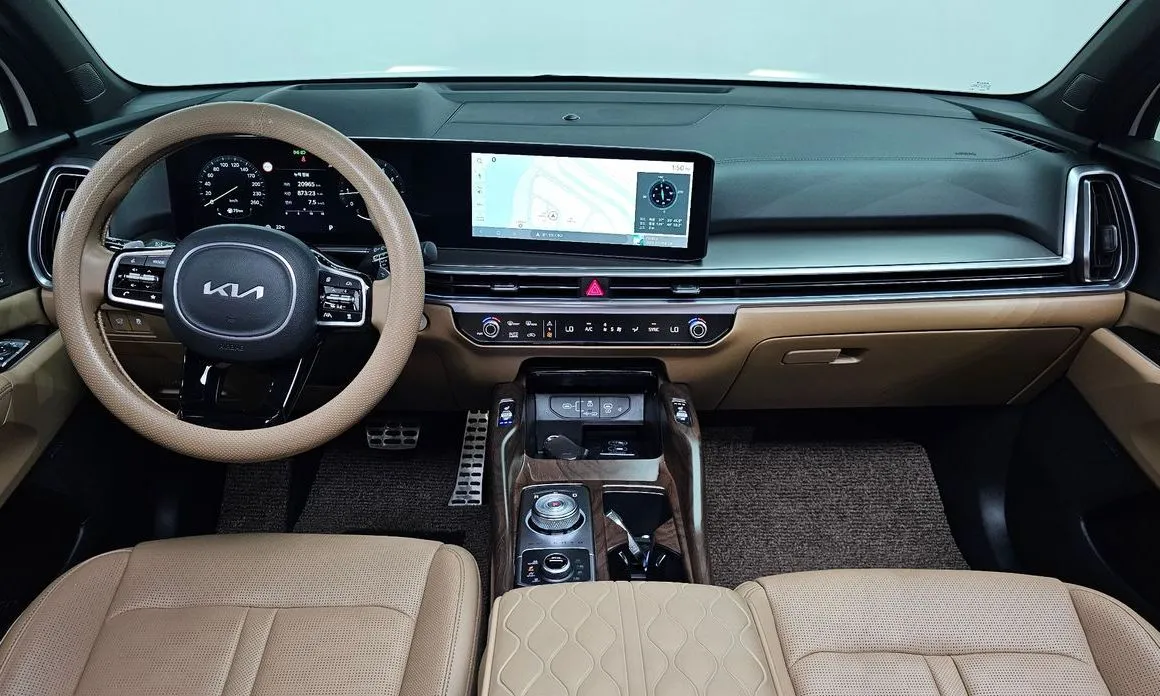 Kia Sorento — фото 7