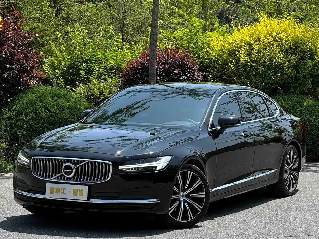 Volvo S90 — фото 1
