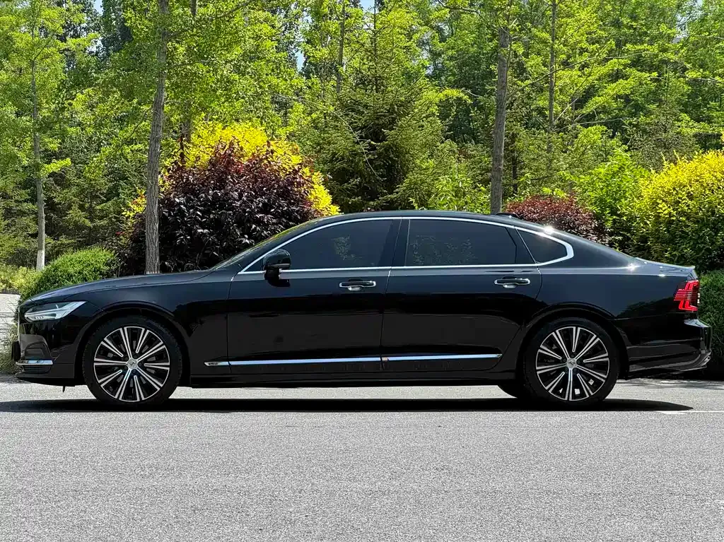 Volvo S90 — фото 9