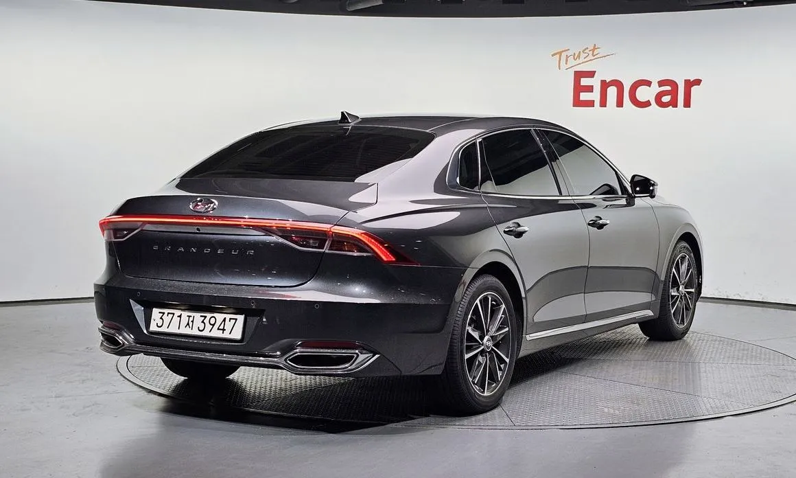 Hyundai Grandeur 2023 из KR, фото 3