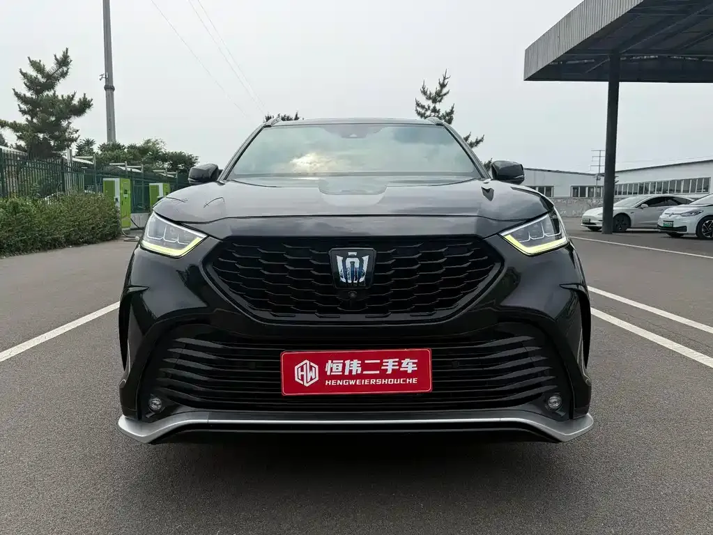 Toyota Crown Kluger 2023 из CN, фото 7