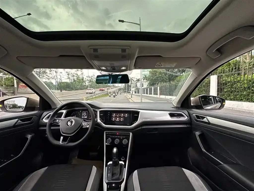 Volkswagen T-Roc 2021 из CN, фото 3