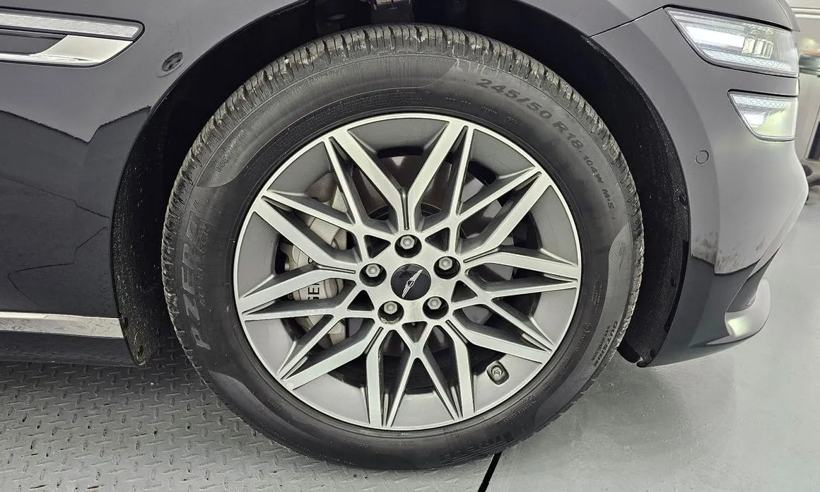 Genesis G80 — фото 9