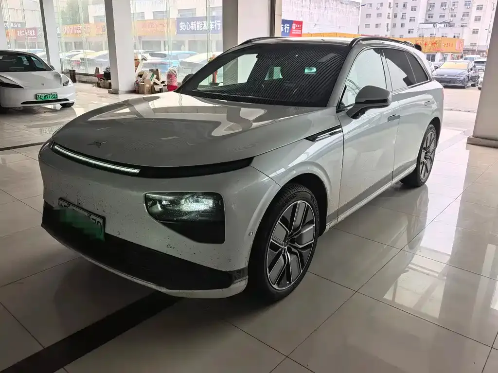 XPeng G9