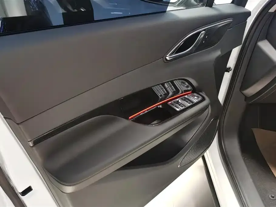Hongqi HS3 PHEV 2025 из CN, фото 2