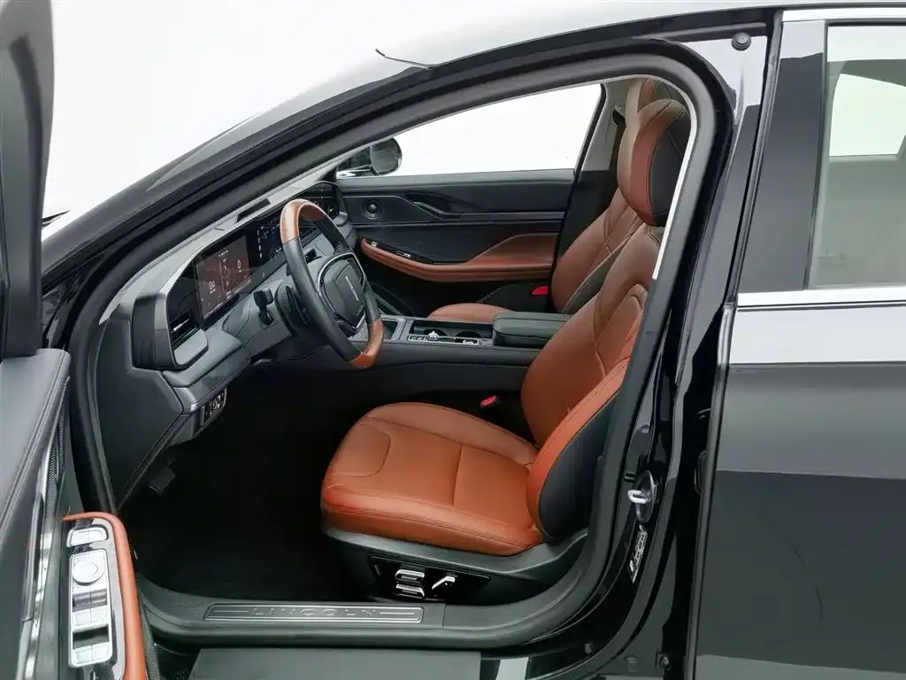Lincoln Z 2023 из CN, фото 8