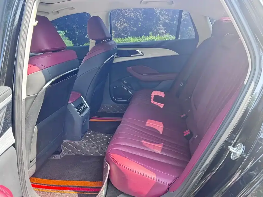 Hongqi H5 PHEV 2025 из CN, фото 3