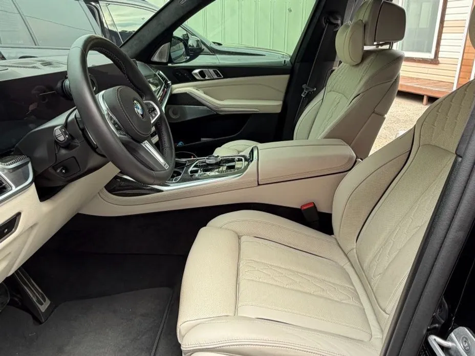 BMW X7 2025 из KR, фото 2