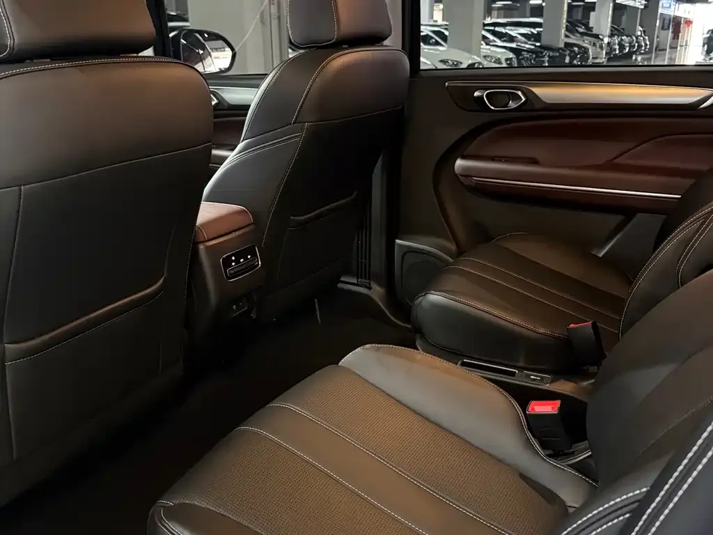 GAC Motor Trumpchi M6 — фото 9