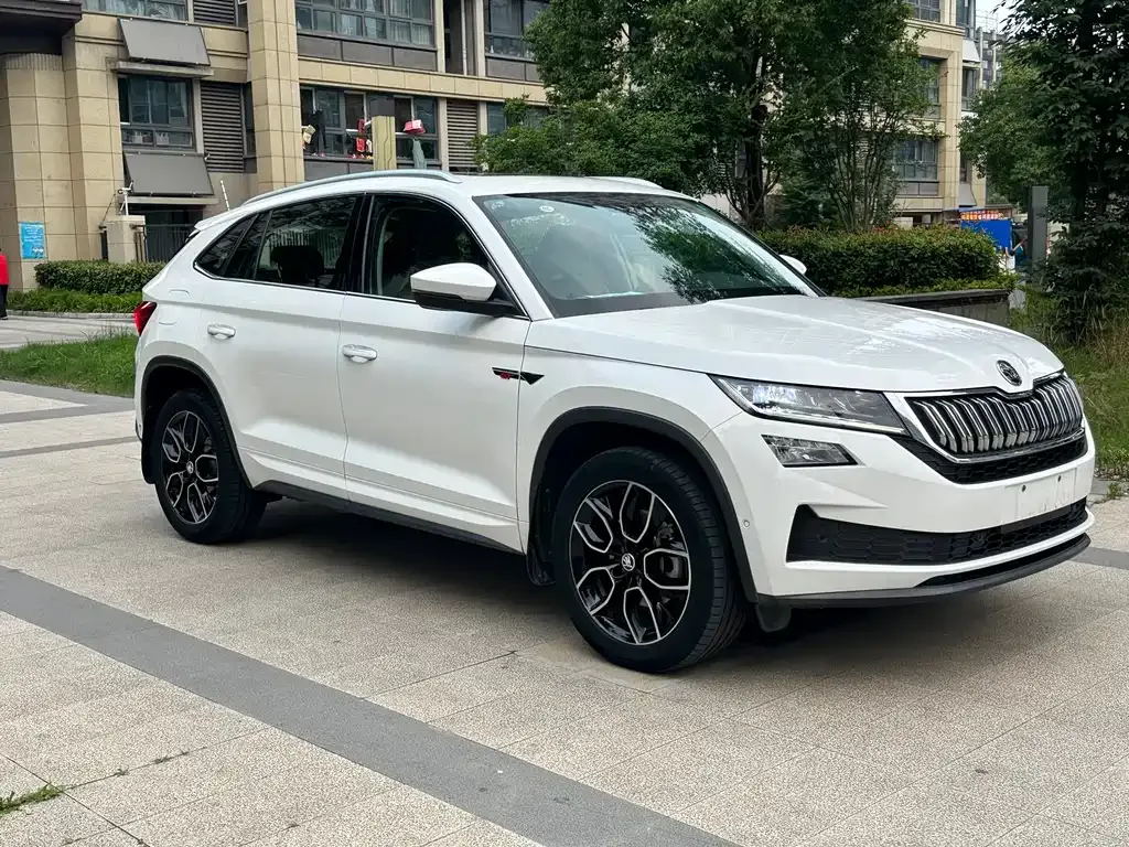 Skoda Kodiaq GT 2021 из CN, фото 3