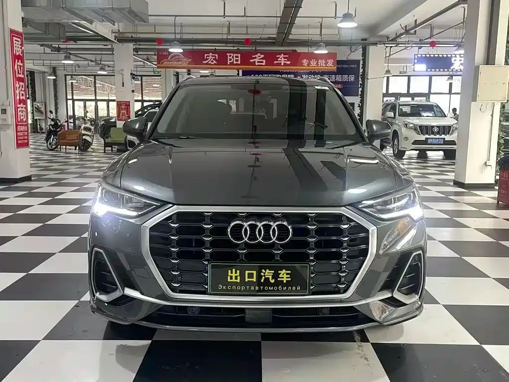 Audi Q3 — фото 10