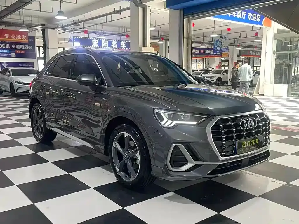 Audi Q3 — фото 4