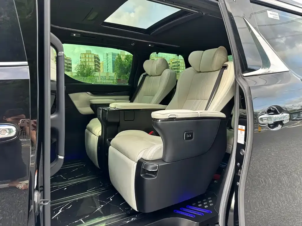 Lexus LM 2021 из CN, фото 7