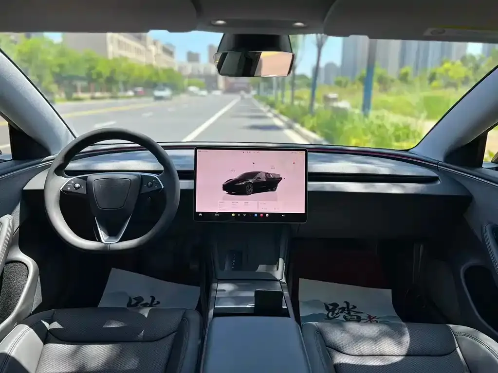 Tesla Model 3 — фото 5