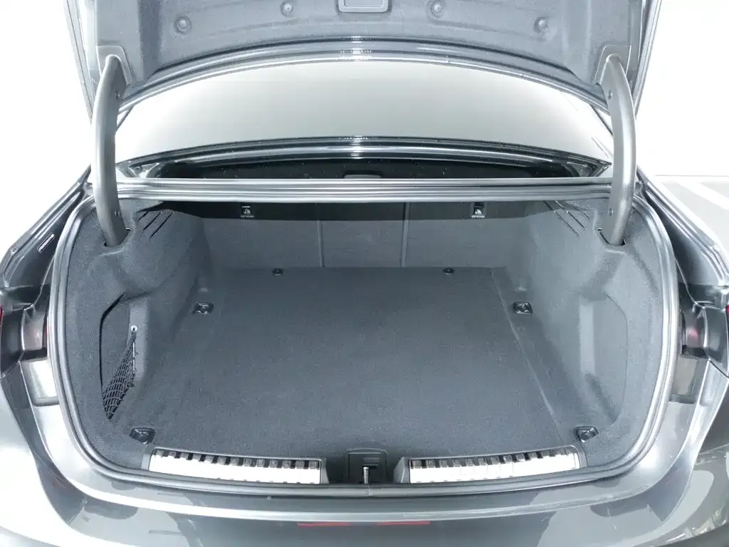 Audi A5L 2026 из CN, фото 9