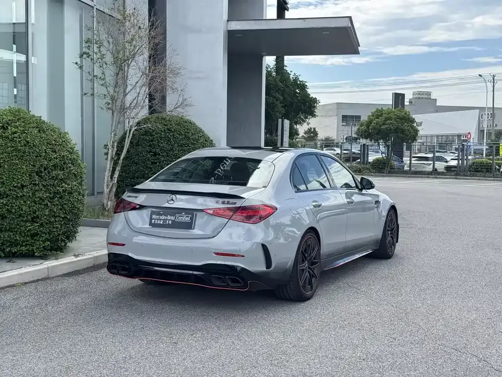 Mercedes-Benz C-Class AMG New Energy 2025 из CN, фото 3