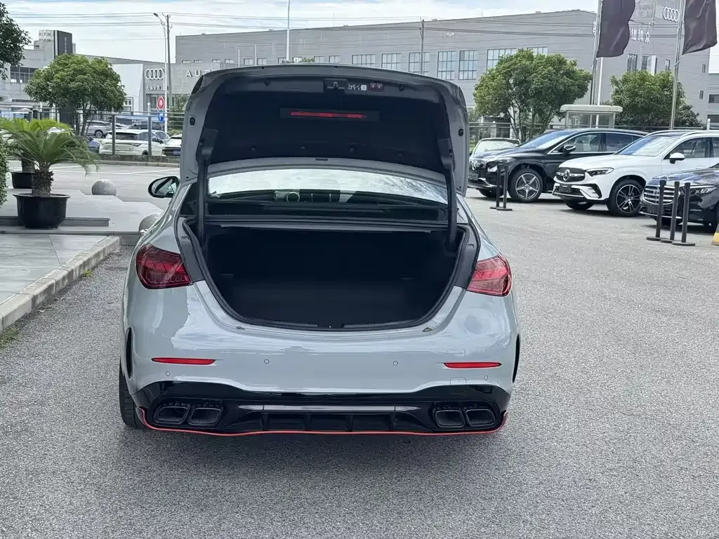Mercedes-Benz C-Class AMG New Energy 2025 из CN, фото 7