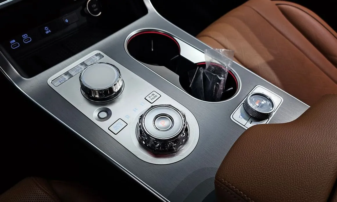 Genesis GV80 — фото 10