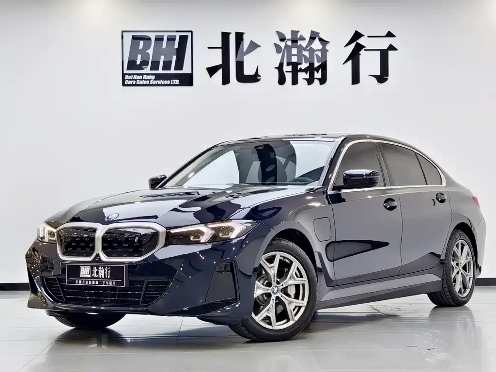 BMW i3 — фото 1