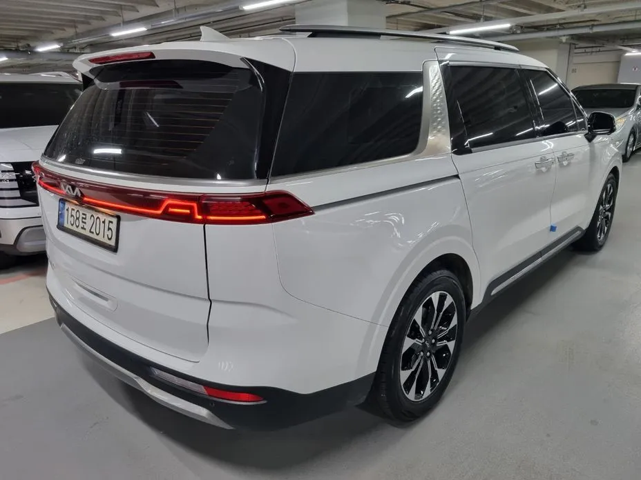 Kia Carnival 2022 из KR, фото 4