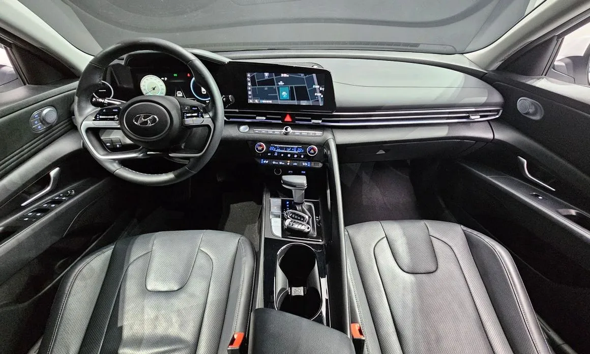 Hyundai AVANTE — фото 2