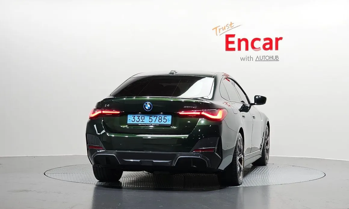 BMW i4 — фото 4